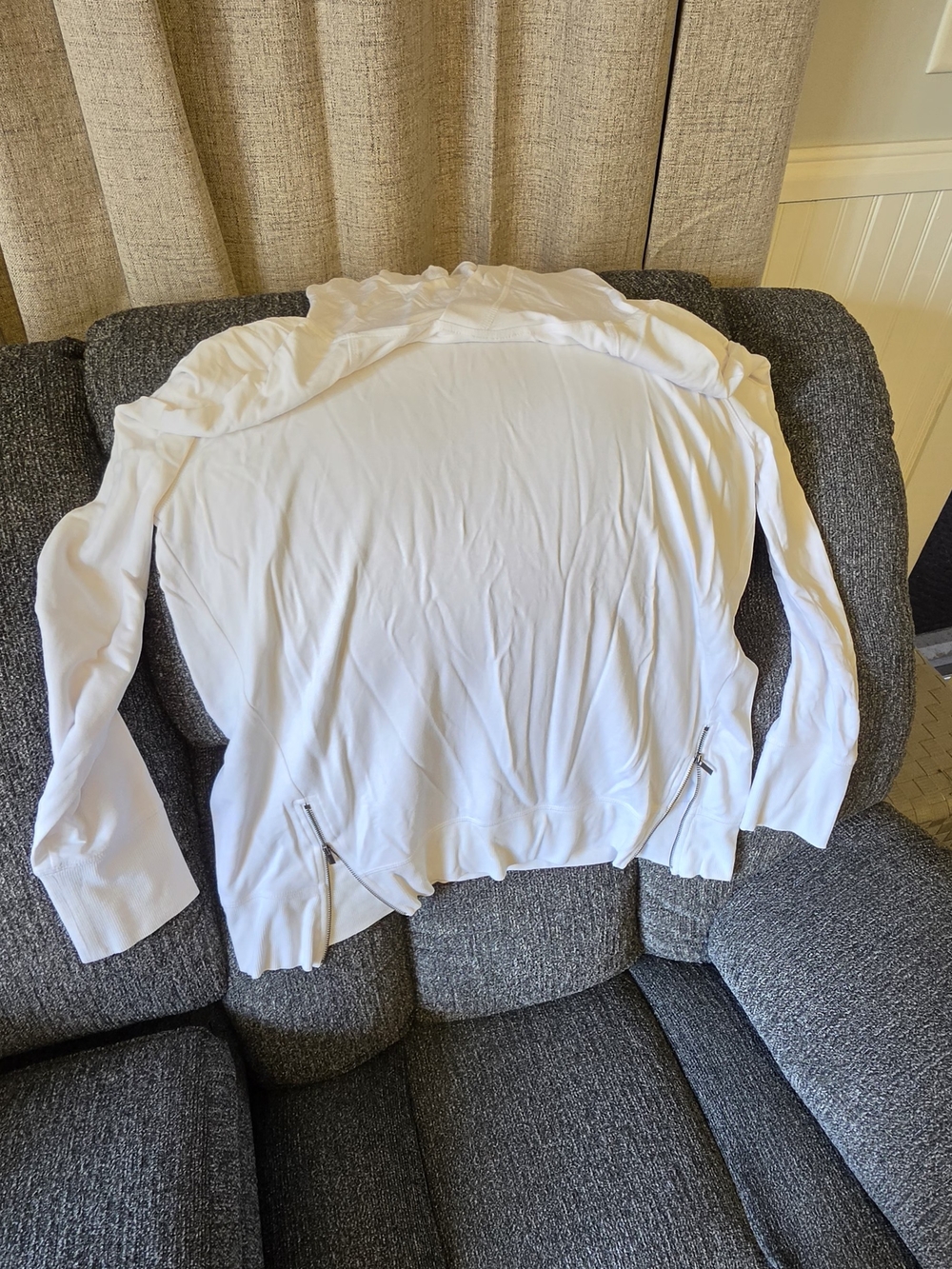 Liz Claiborne White Women's Zip-Accent Hoodie Sweatshirt